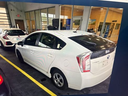 Used 2013 Toyota Prius Three FWD image 2