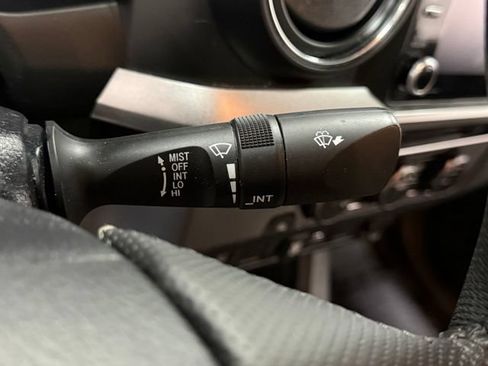 Used 2021 Toyota Tacoma SR5 RWD image 21