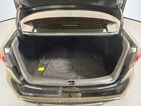 Used 2022 Toyota Corolla SE image 35