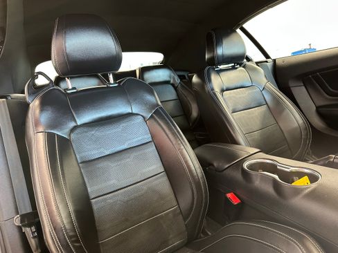 Used 2019 Ford Mustang Premium w/ Equipment Group 201A RWD image 18