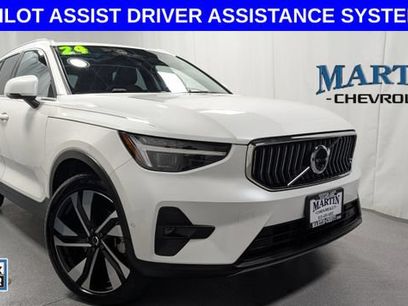 Used 2024 Volvo XC40 B5 Ultimate w/ Protection Package Premier