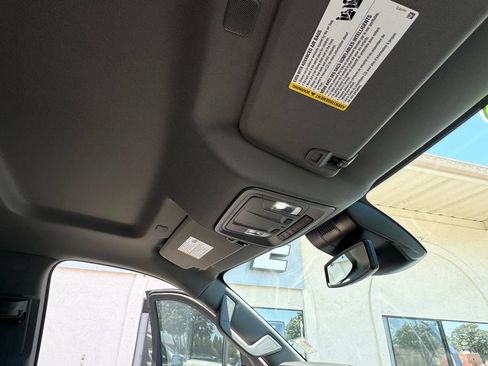 Used 2025 GMC Sierra 1500 SLT AWD/4WD image 22