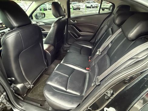 Used 2017 MAZDA MAZDA3 Touring image 29