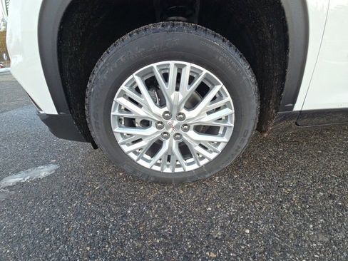 New 2026 GMC Acadia Elevation image 32