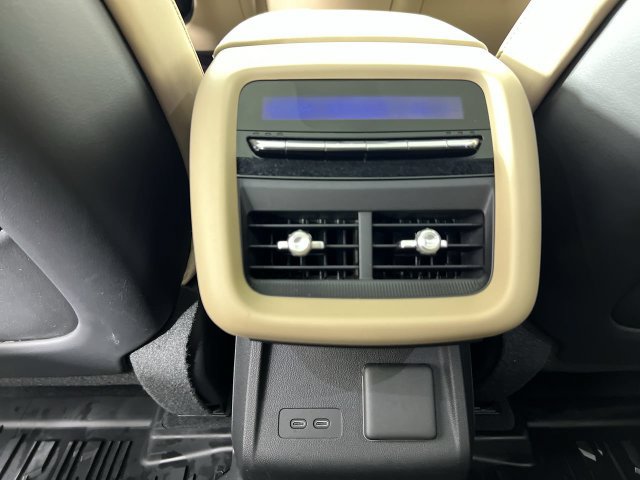 Used 2026 Cadillac Lyriq Signature Luxury w/ Nappa Leather Package AWD/4WD image 21