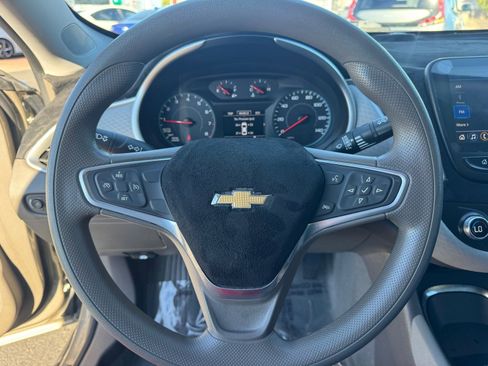 Used 2022 Chevrolet Malibu LT image 23
