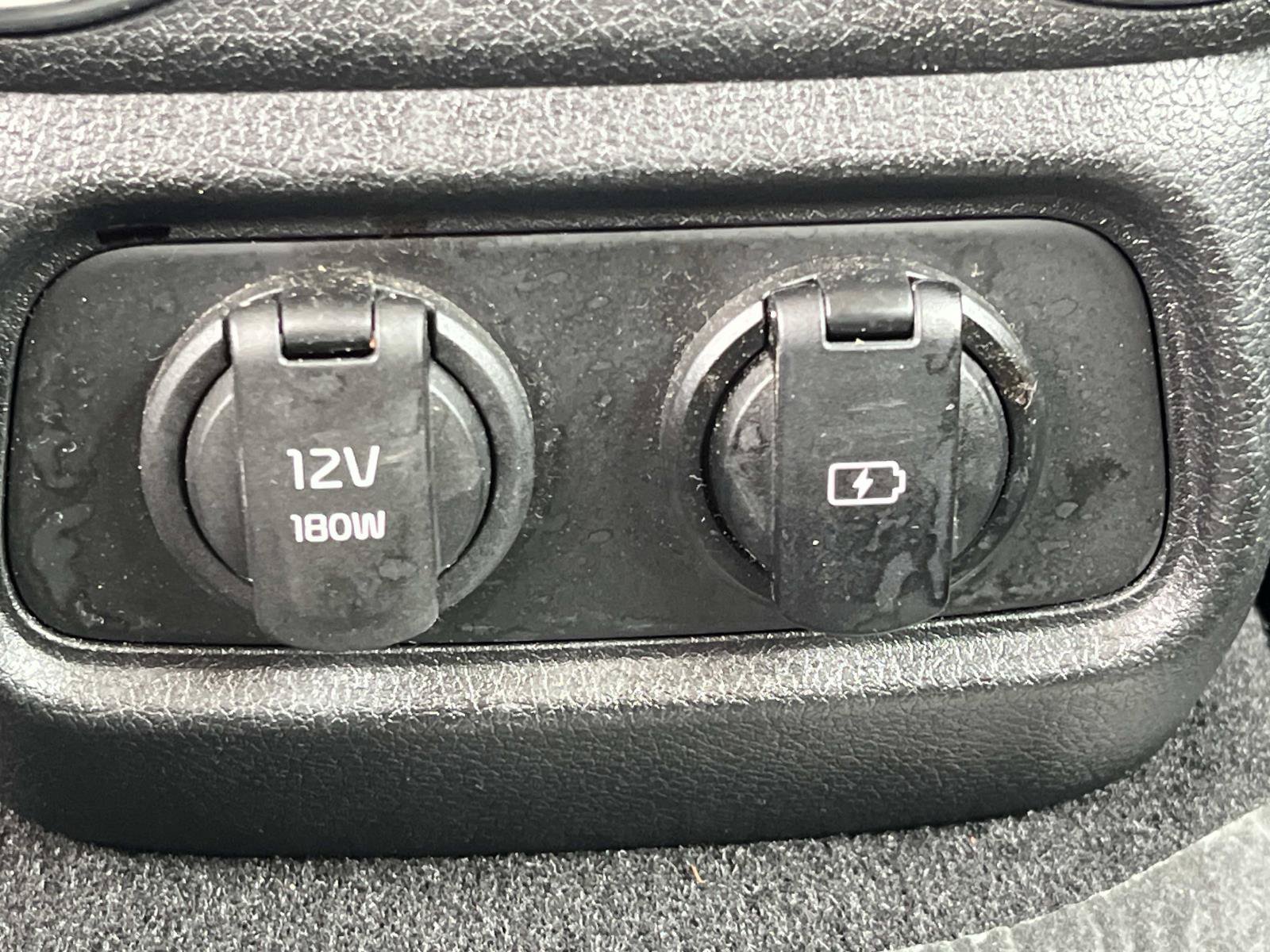 Used 2022 Kia Stinger GT1 RWD image 18