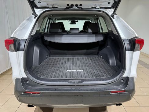 Used 2019 Toyota RAV4 XLE Premium w/ Cold Weather Package image 11