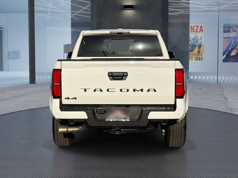 Used 2026 Toyota Tacoma TRD Sport w/ TRD Sport Upgrade Package AWD/4WD image 5