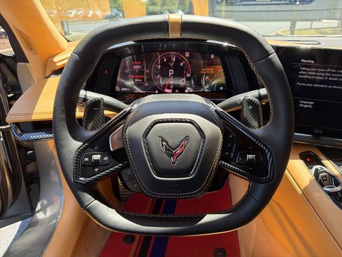 Used 2023 Chevrolet Corvette Stingray Premium Cpe w/ 3LT RWD image 9