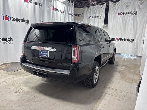 Used 2015 GMC Yukon XL Denali w/ Premium Package AWD/4WD image 5