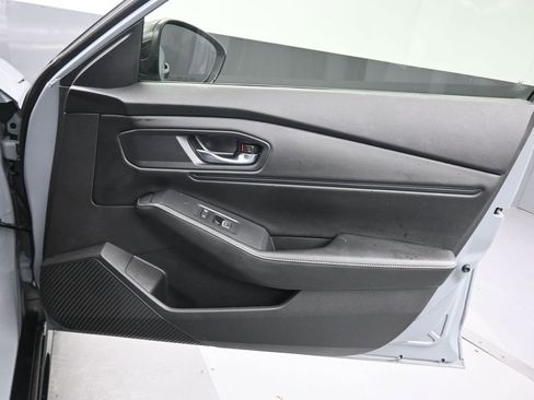 Used 2023 Honda Accord Sport image 39