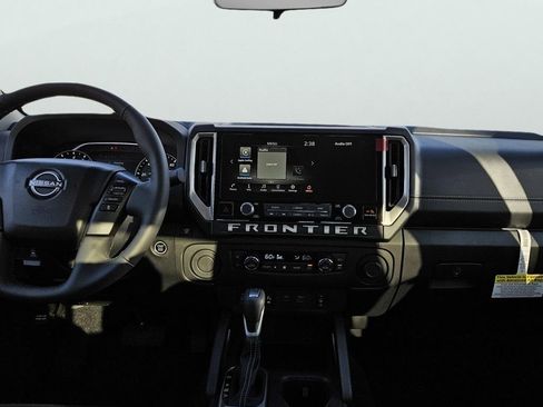 New 2025 Nissan Frontier SV w/ SV Convenience Package image 11