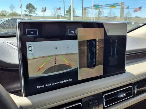 Certified 2021 Lincoln Nautilus Reserve w/ Equipment Group 202A image 11