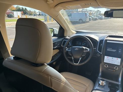 Used 2022 Ford Edge SEL w/ Convenience Package image 21