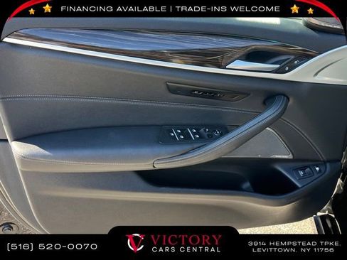 Used 2023 BMW 530e image 11