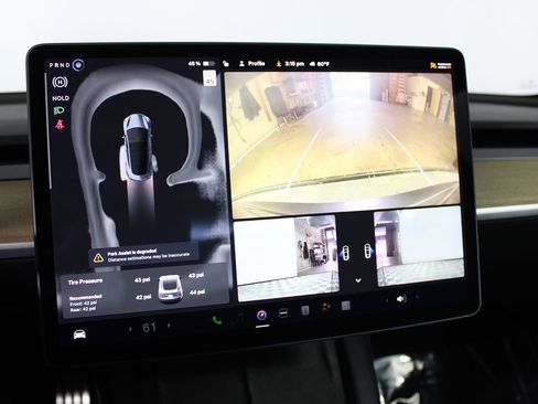 Used 2023 Tesla Model 3 Performance image 18