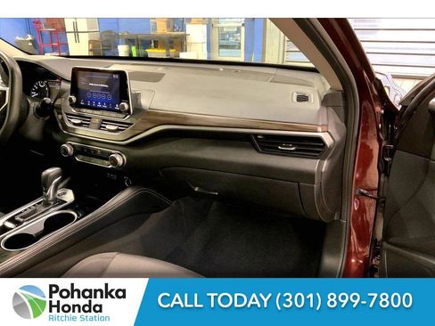 Used 2023 Nissan Altima 2.5 SV image 17