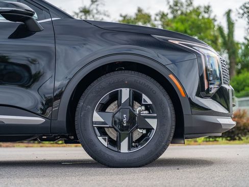 New 2026 Kia Sportage LX FWD image 32