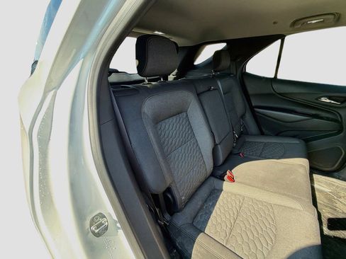 Used 2020 Chevrolet Equinox LT w/ Driver Convenience Package AWD/4WD image 27