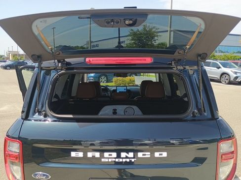 Used 2022 Ford Bronco Sport Outer Banks w/ Tech Package AWD/4WD image 18