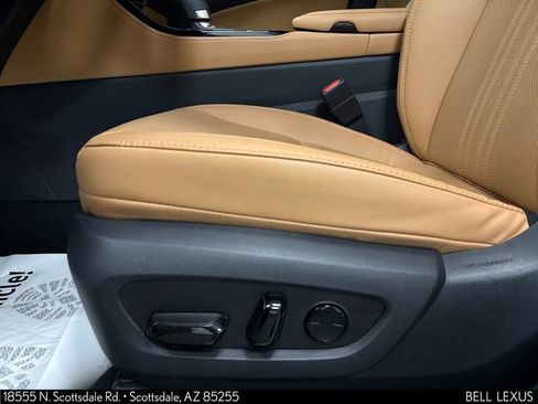 Used 2025 Lexus NX 250 AWD w/ Accessory Package (2T) image 12