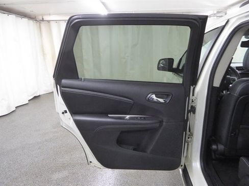 Used 2015 Dodge Journey Crossroad w/ Flexible Seating Group image 29