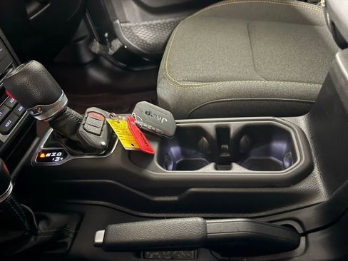 Used 2024 Jeep Wrangler Sahara w/ Technology Group image 15