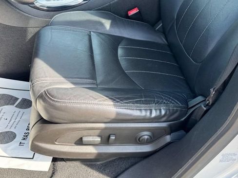 Used 2017 Buick Enclave Leather AWD/4WD image 25