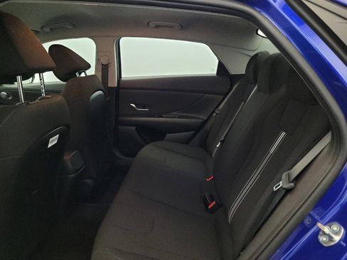 Used 2023 Hyundai Elantra SEL w/ Convenience Package FWD image 18