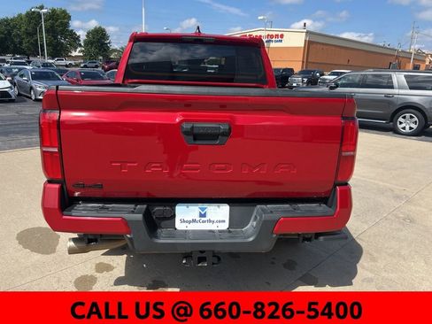Certified 2024 Toyota Tacoma TRD Off-Road AWD/4WD image 9