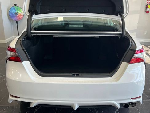 Used 2019 Toyota Camry SE FWD image 24