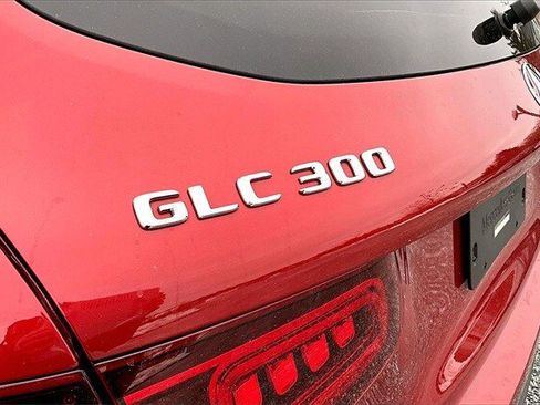 Used 2022 Mercedes-Benz GLC 300 4MATIC image 7