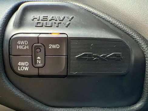 Used 2019 RAM 2500 Big Horn AWD/4WD image 12