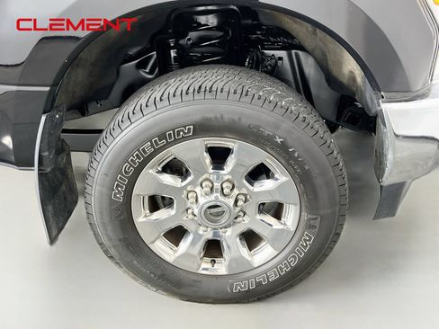 Used 2017 Ford F250 Lariat w/ Chrome Package AWD/4WD image 34