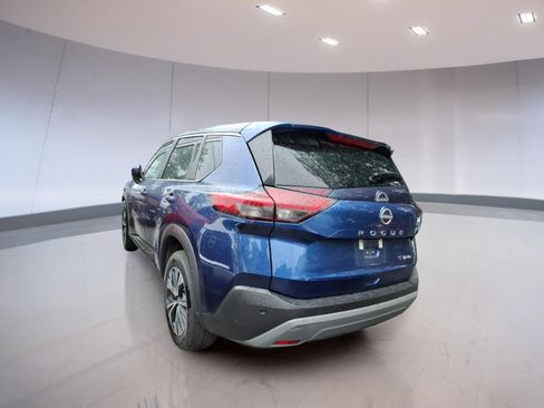 Used 2023 Nissan Rogue SV AWD/4WD image 3