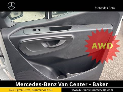 Used 2024 Mercedes-Benz Sprinter 2500 image 25