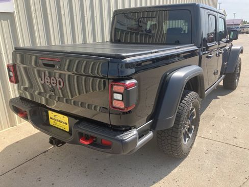 Used 2026 Jeep Gladiator Rubicon AWD/4WD image 4