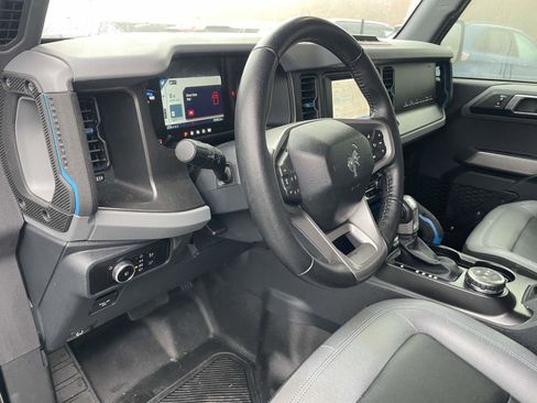 Used 2023 Ford Bronco Black Diamond image 18