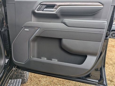 New 2026 Chevrolet Silverado 2500 LTZ w/ Trail Boss Package image 38