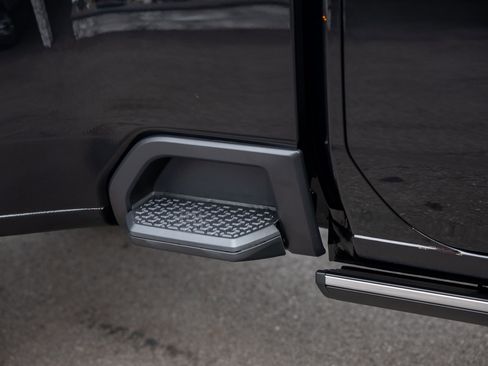 Used 2026 GMC Sierra 3500 Denali Ultimate image 30