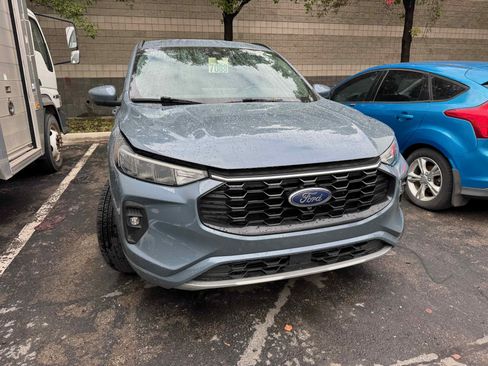 Used 2023 Ford Escape ST-Line Select w/ Tech Pack #2 image 4