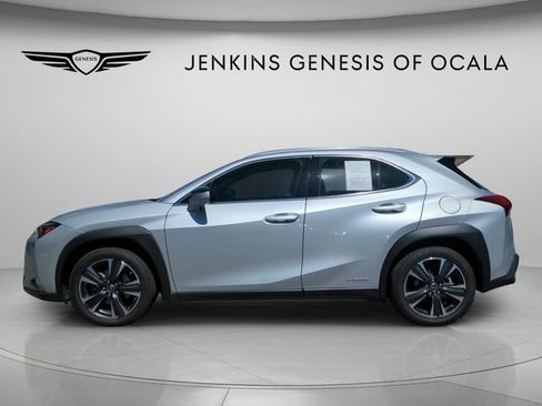 Used 2020 Lexus UX 250h w/ Premium Package AWD/4WD image 4