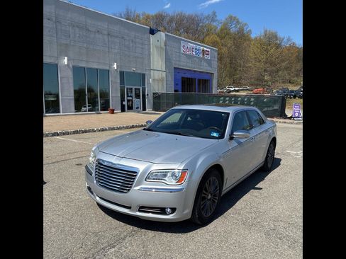 Used 2012 Chrysler 300 C w/ 19-Premium Speaker Group AWD/4WD image 2