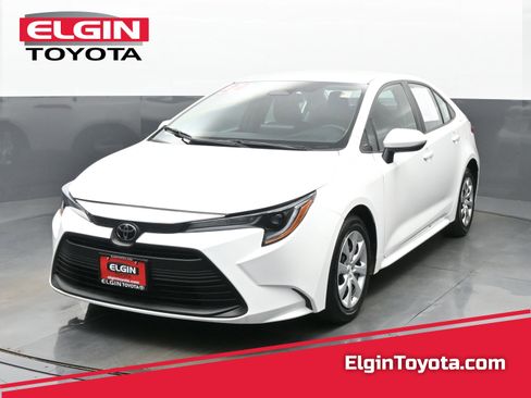 Used 2024 Toyota Corolla LE FWD image 1
