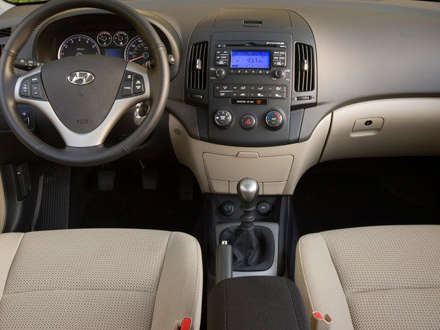 Used 2009 Hyundai Elantra GLS w/ Popular Equipment Pkg 2 FWD image 4