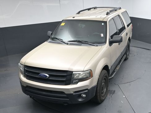 Used 2017 Ford Expedition XL image 26