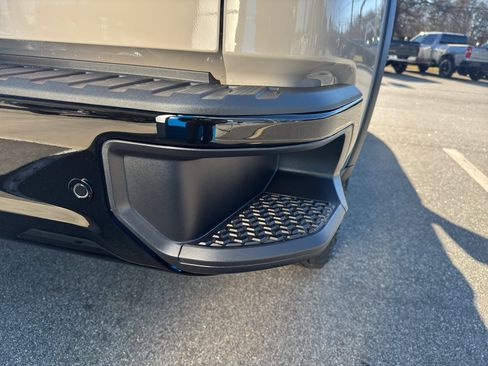 New 2026 Chevrolet Silverado 1500 ZR2 image 6