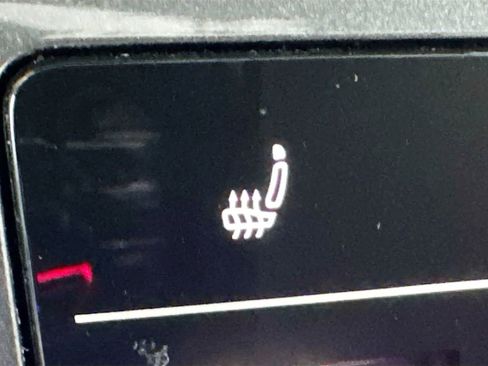 Used 2022 Volkswagen Tiguan SE image 25