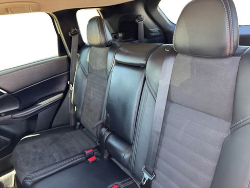 Used 2024 Mitsubishi Outlander SE FWD image 16